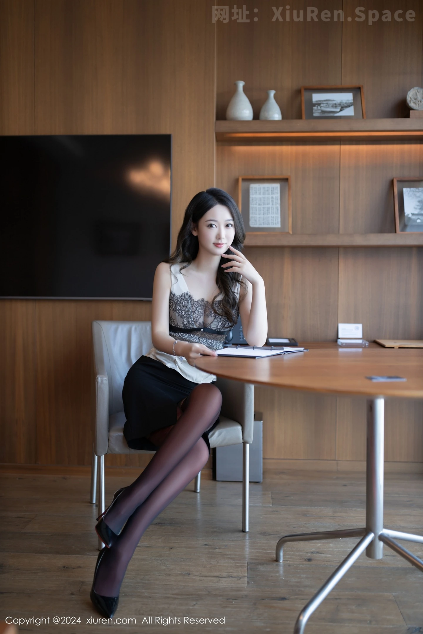 图片[6]-[XiuRen秀人网] VOL.9231 模特唐安琪性感黑色短裙露双层红黑丝袜秀曼妙身姿撩人诱惑写真84P-秀人网官方网站